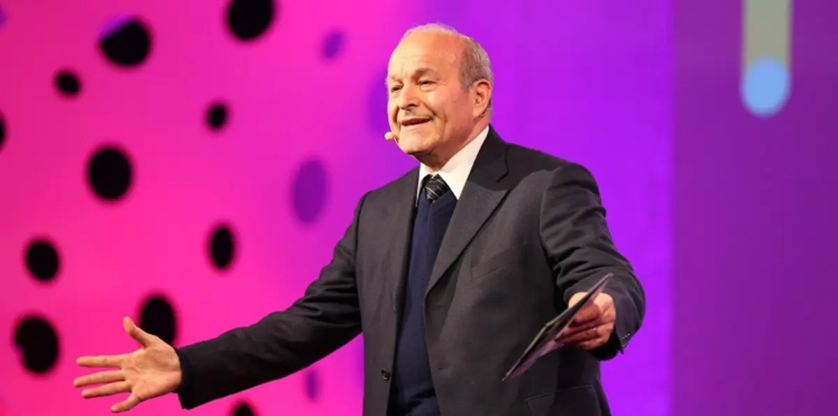 محكمة جزائرية ترفض عملية استحواذ على صحيفة وقناة تلفزيونية