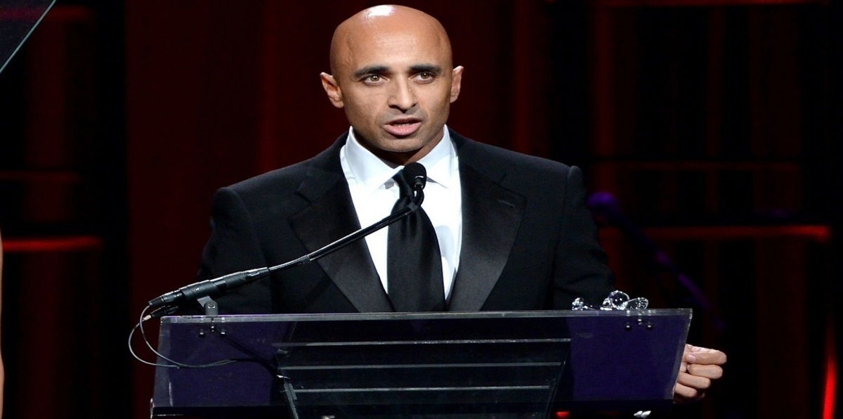 مصدر: هذا ما قصده العتيبة بالعلمانية والمفارقة أن منتقدي تصريحه يمجدون "علمانية أردوغان"