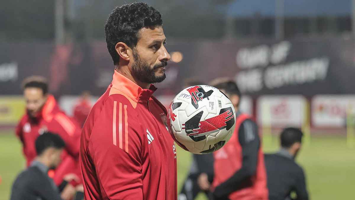 النادي الأهلي يفرض عقوبة على محمد الشناوي