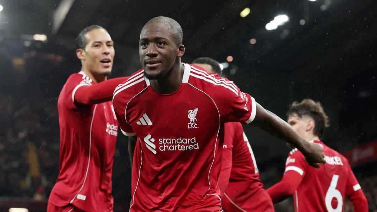 صفقة مدوية.. بايرن ميونخ ينقض على نجم ليفربول 