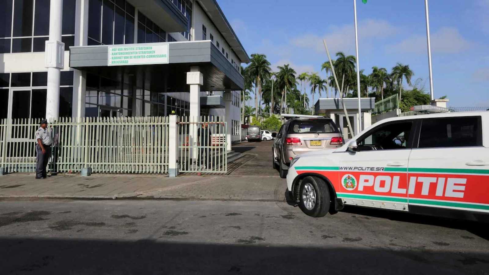 بدأ بأطفاله.. شخص يرتكب "مذبحة" راح ضحيتها 9 أشخاص