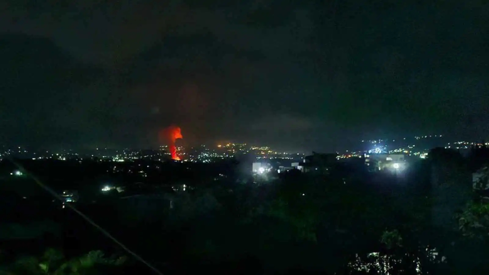 أنباء عن استهداف إسرائيل "اللواء  107" في اللاذقية