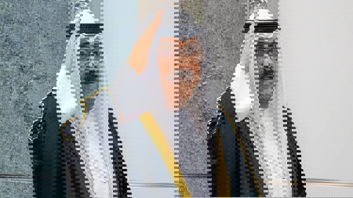 أمير الكويت يصدر مرسوماً بحل "مجلس الأمة"