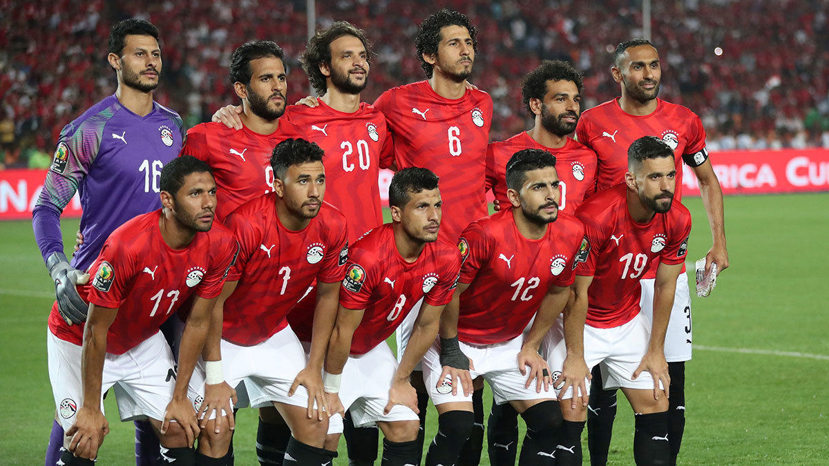 عارضة أزياء تتهم 4 من لاعبي منتخب مصر بالتحرش بها عبر "إنستغرام" 