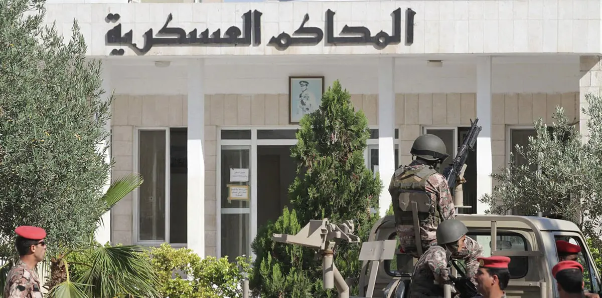 الأردن يبدأ محاكمة جندي قتل 3 مدربين أمريكيين