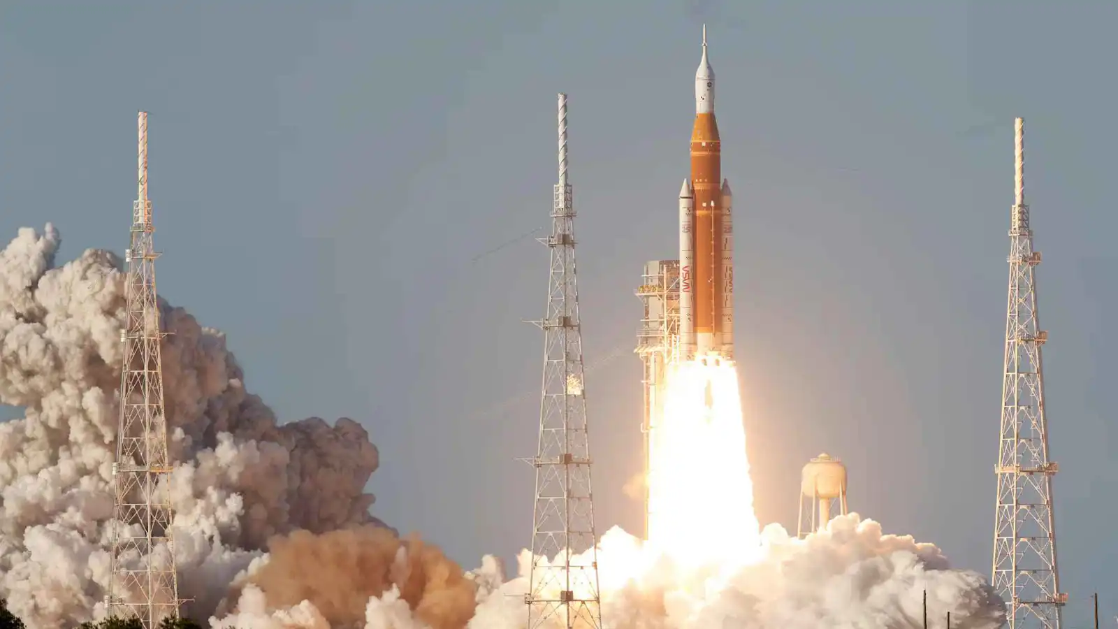 "أرتميس 2" تحطم رقم "أبولو 13" القياسي في الفضاء