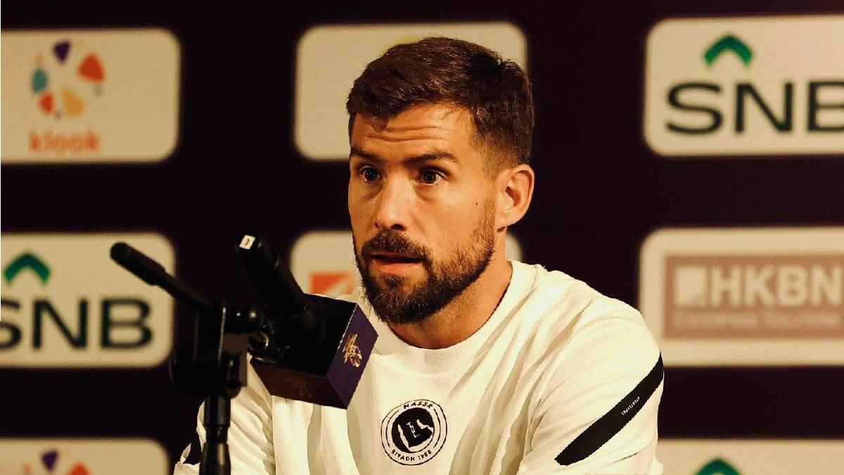 إينيغو مارتينيز يقدم وعدًا لجماهير النصر قبل نهائي السوبر السعودي (فيديو)