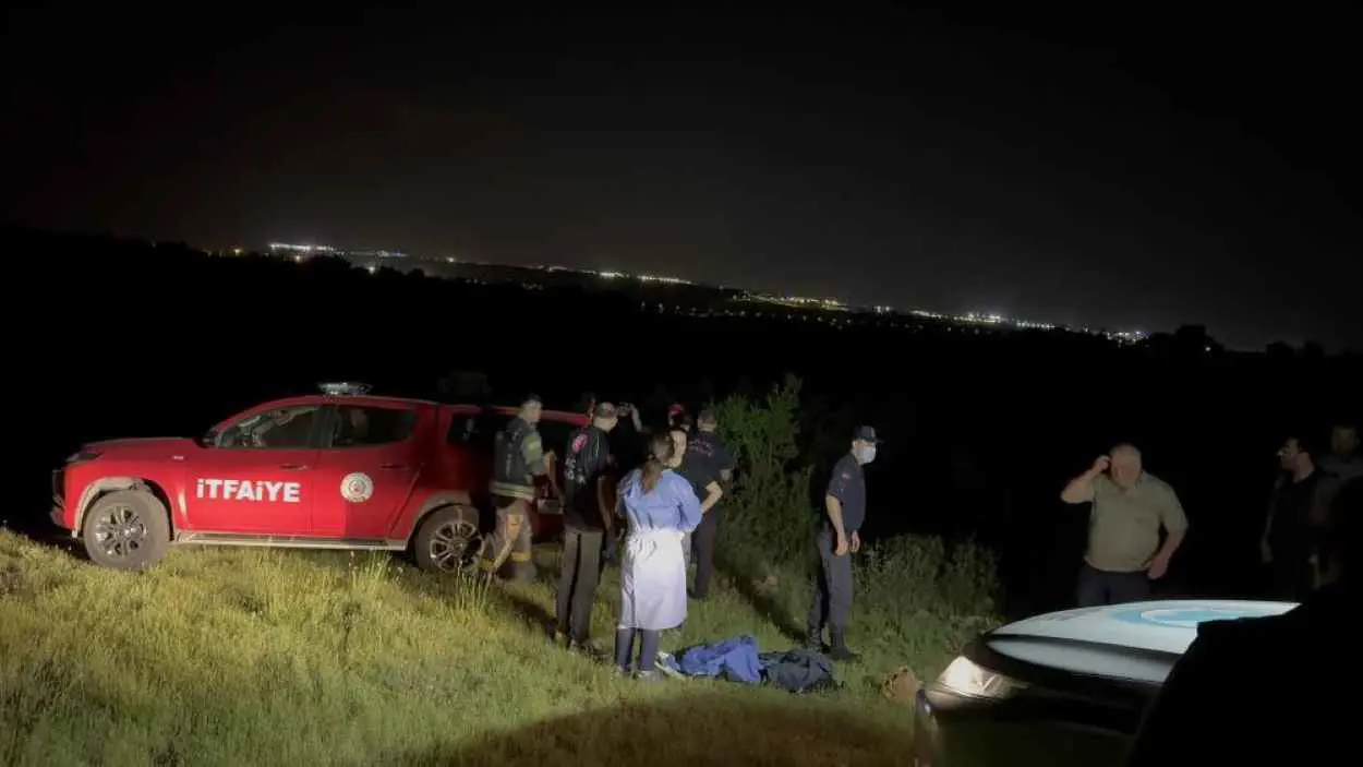 تركيا.. مقتل شخصين داخل حفرة بحثاً عن كنز مزعوم (صور)