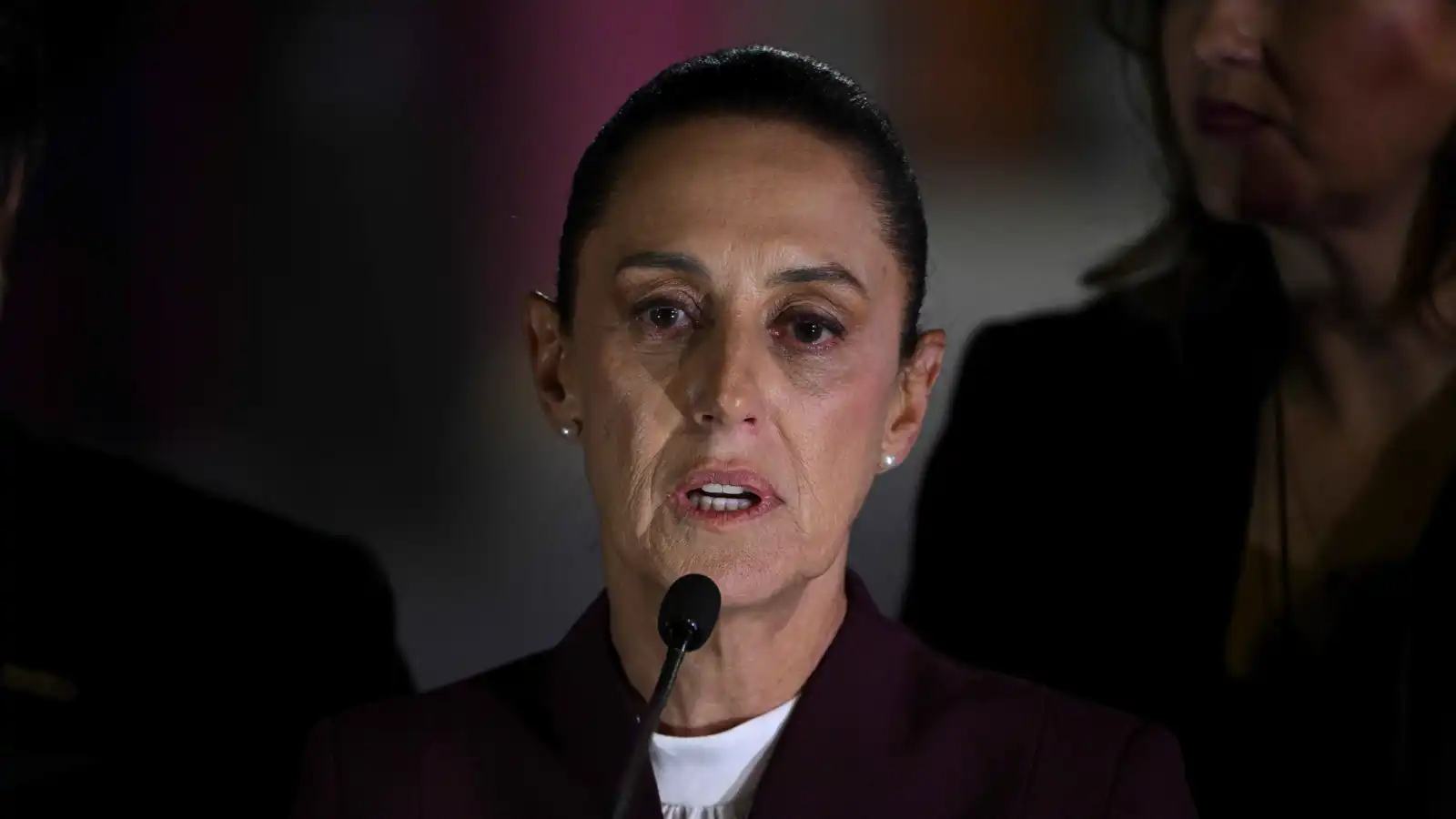 وسط ضغوط أمريكية.. المكسيك توقف شحنات النفط إلى كوبا