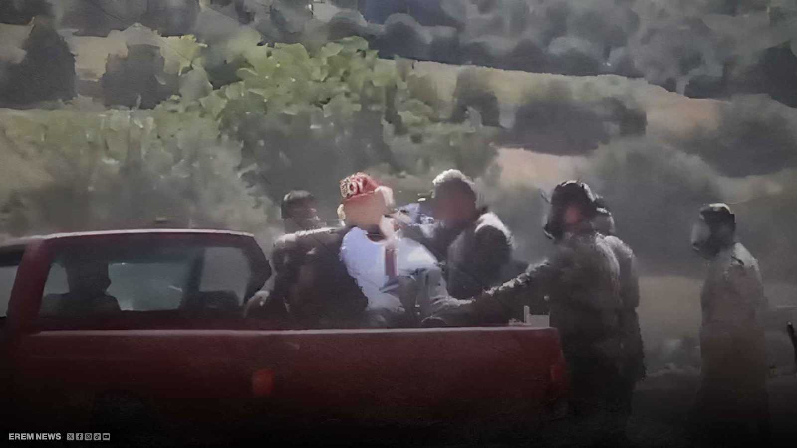 ترامب في قبضة الباسيج.. مشهد تمثيلي يثير سخرية واسعة