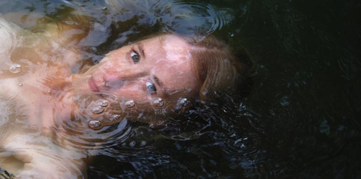 الدنمارك تمنع معرضا لصور نساء عاريات