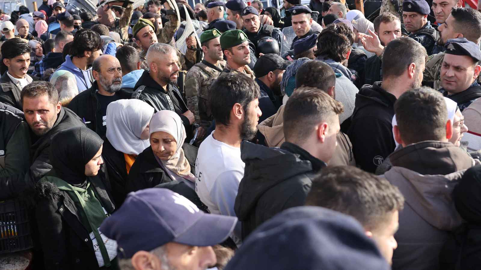 ألمانيا توقف طلبات لجوء السوريين بعد سقوط نظام الأسد