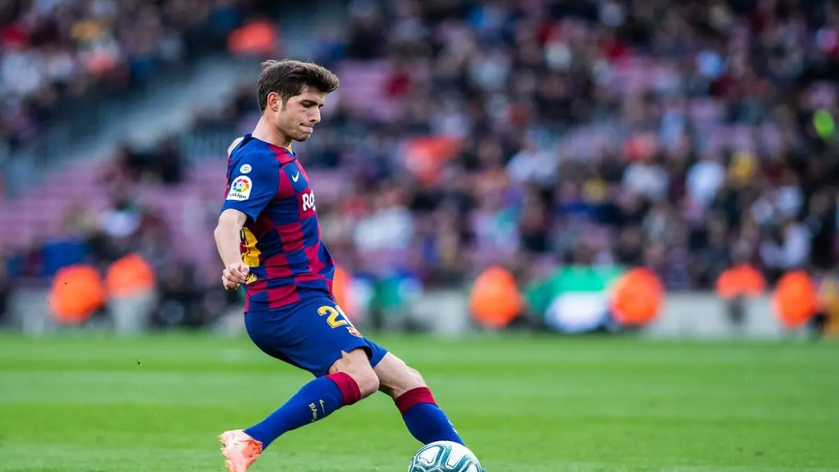 سيرجي روبيرتو ينتقد تعامل إدارة برشلونة مع لويس سواريز ويتحدث عن إمكانية بقاء ميسي