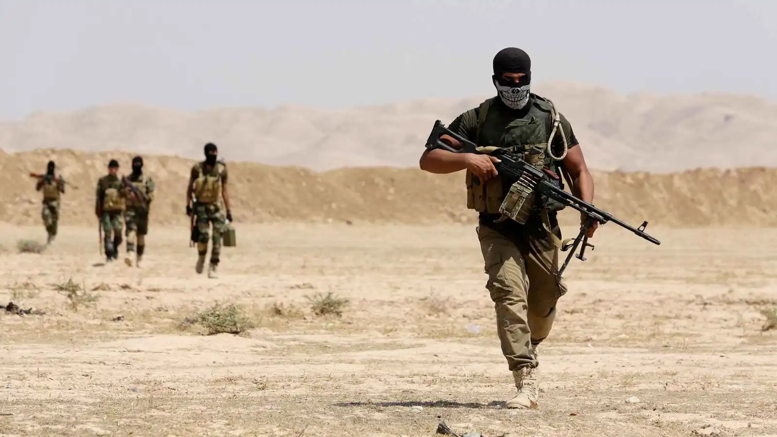 بسبب "صورة".. اشتباكات عنيفة بين ميليشيات مسلحة في العراق (فيديو)