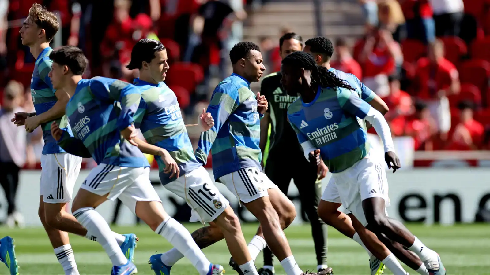 ريال مدريد وبايرن وآرسنال.. مواعيد مباريات اليوم والقنوات الناقلة