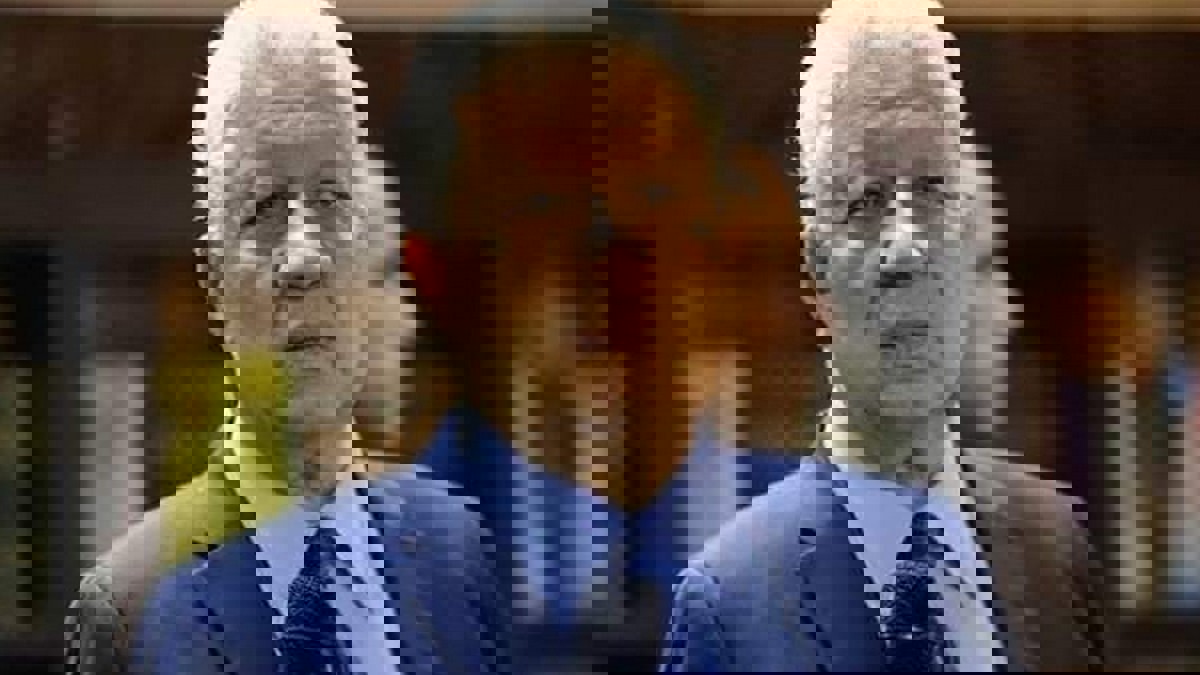 مرتضى منصور: نفاضل بين فيريرا وجروس لقيادة الزمالك (فيديو)