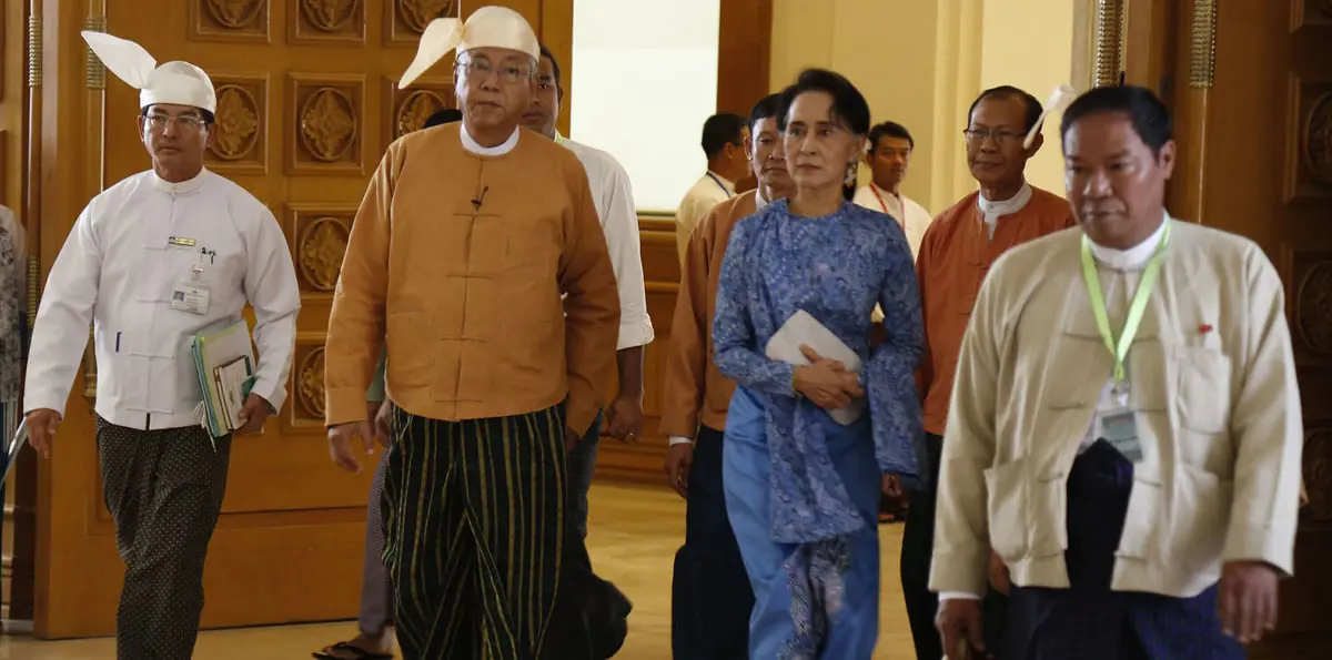 زعيمة ميانمار تدين "تضليل الإرهابيين" وتلتزم الصمت إزاء مسلمي الروهينغا