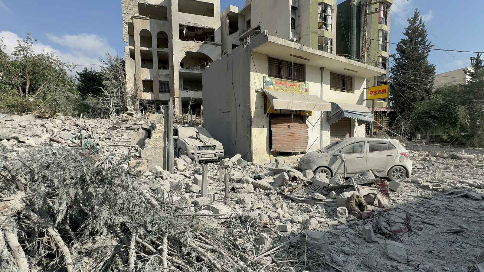 الجيش الإسرائيلي يفجّر منازل في بلدات جنوبي لبنان