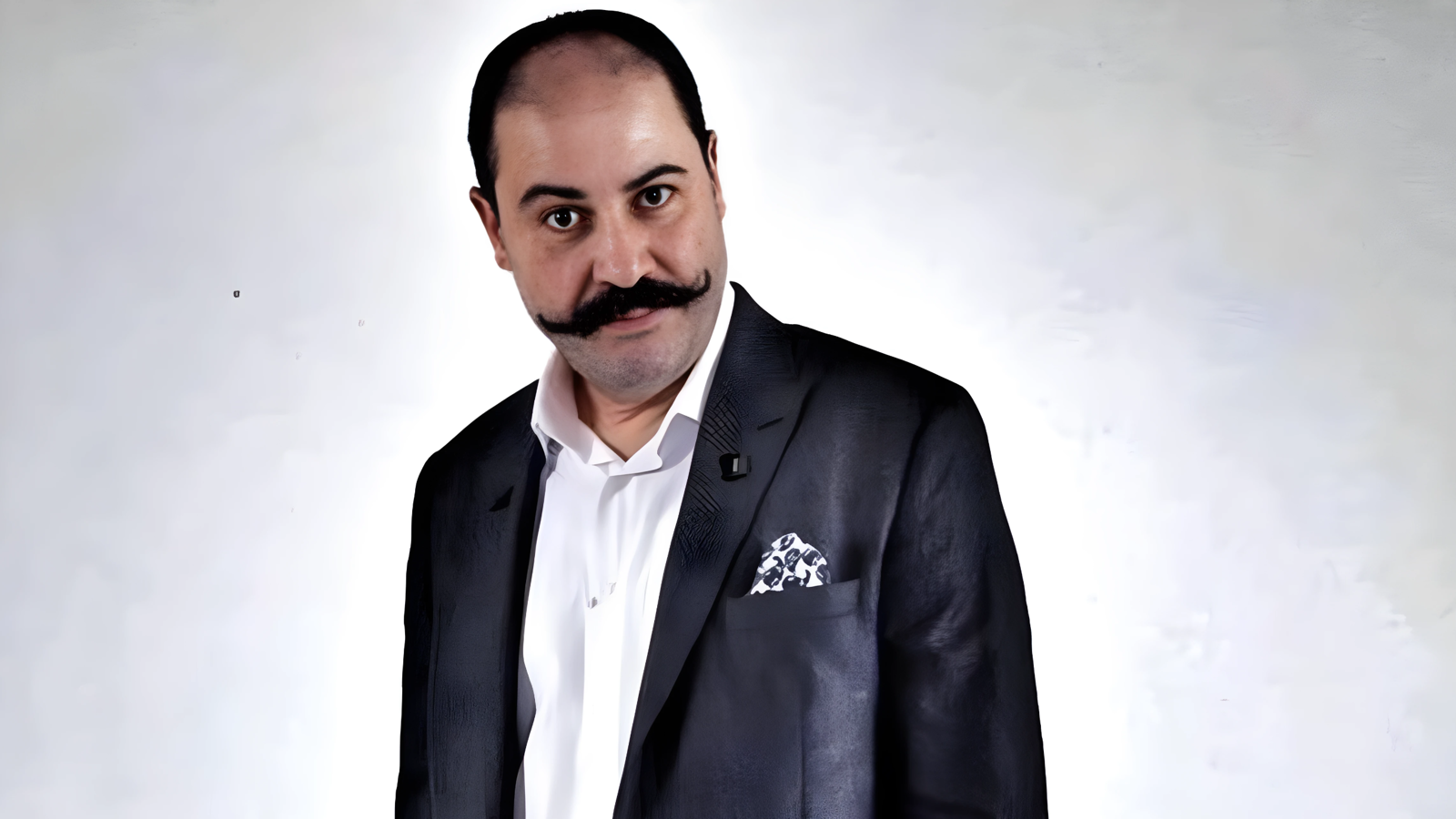 وفاة ممثل "وادي الذئاب" شكيب تاشبينار عن 56 عامًا