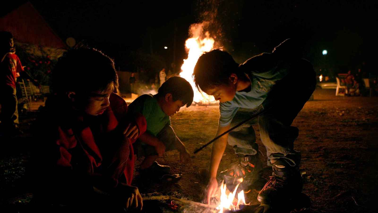 "لعبة الخريس".. ظاهرة رمضانية خطيرة بين أطفال الأردن