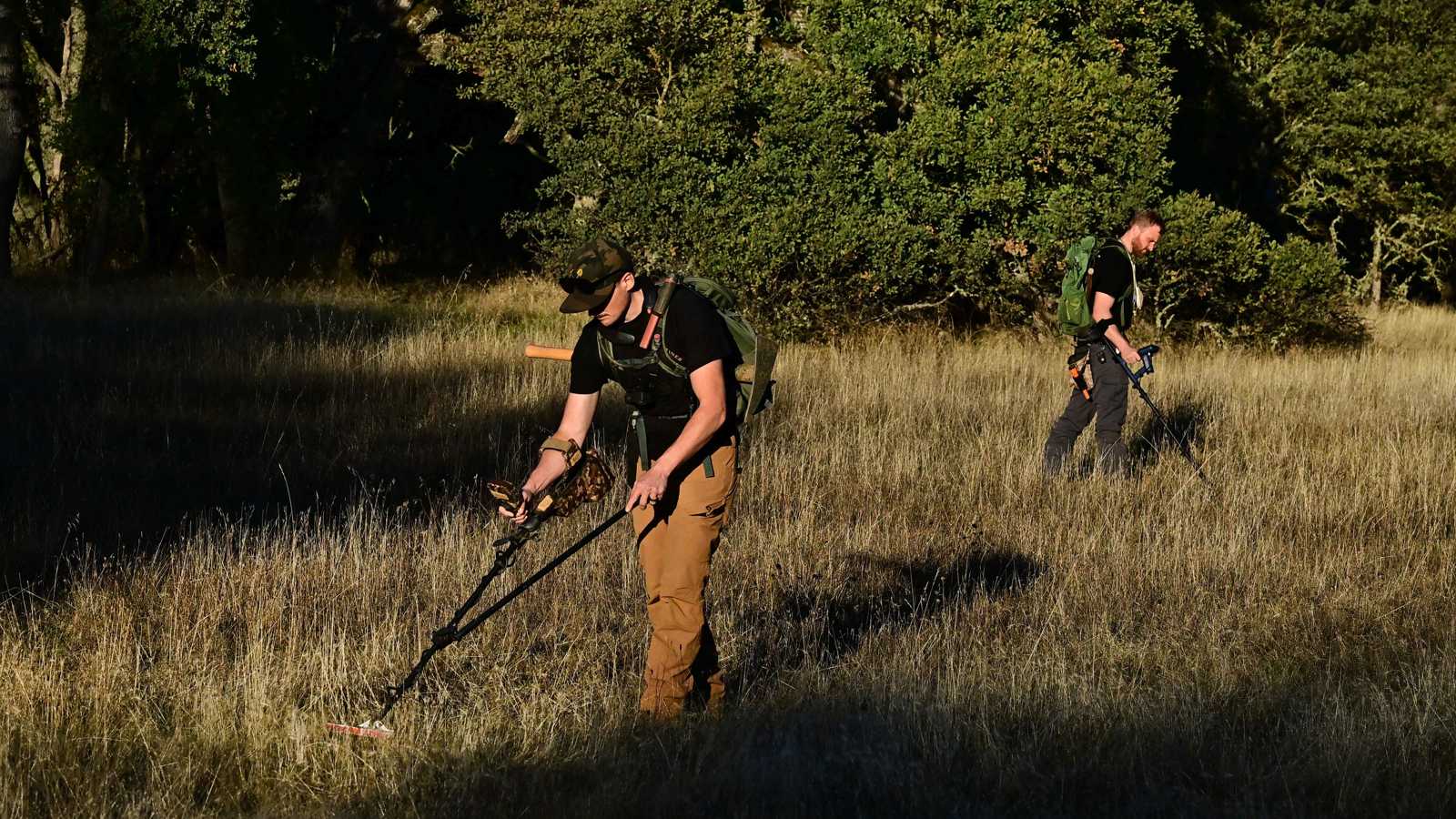 مع "جنون" أسعاره.. حمّى التنقيب عن الذهب تجتاح كاليفورنيا (صور)