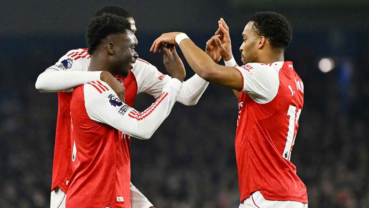 الصراع يشتعل.. المباريات المتبقية لآرسنال ومانشستر سيتي في الدوري الإنجليزي