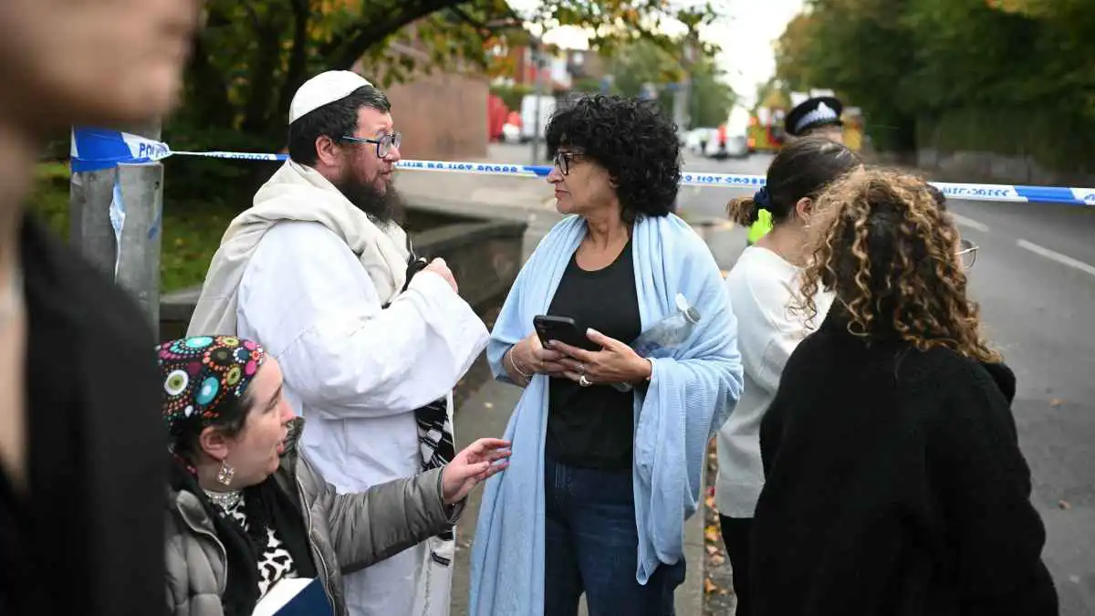 إنجلترا.. السجن 37 و26 عاما لمدانين بالتخطيط لمهاجمة الجالية اليهودية