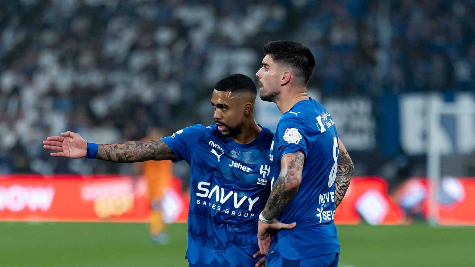 الكثير من الأشياء الغريبة.. تصريحات نارية من نيفيز بعد تعادل الهلال مع التعاون 