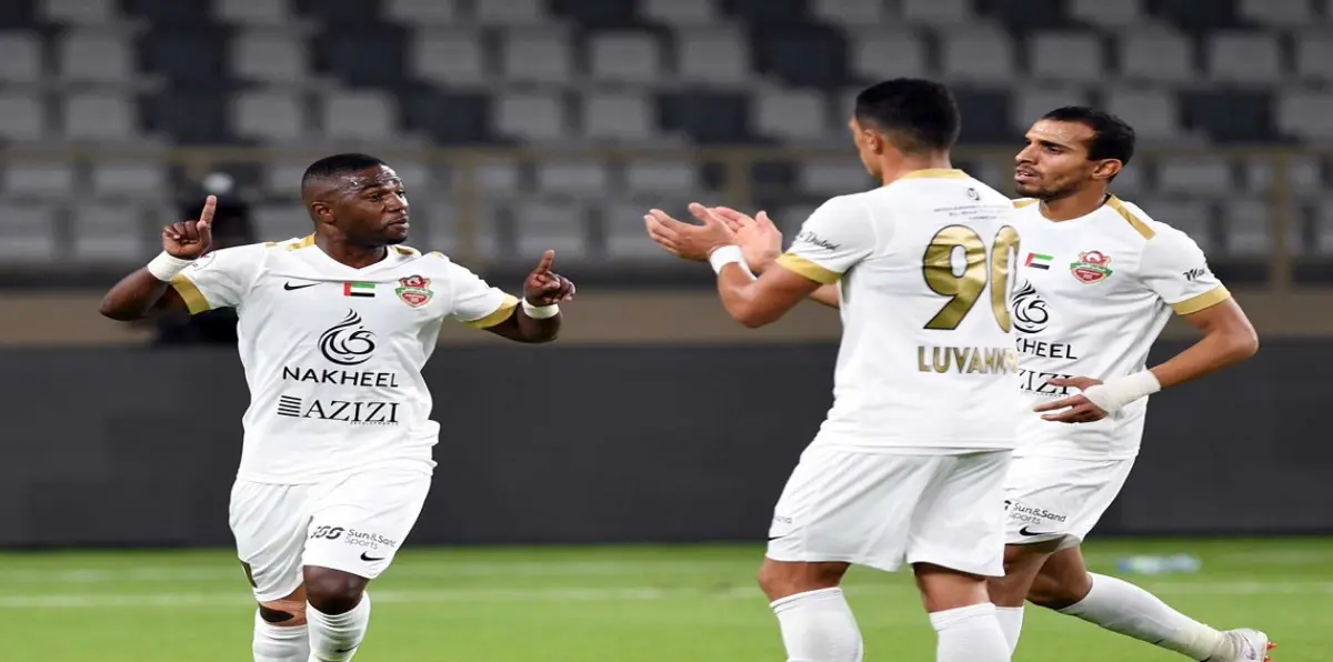 نادي الوحدة يواصل غيابه عن الانتصارات بتعادله مع شباب الأهلي دبي بالدوري الإماراتي (فيديو)