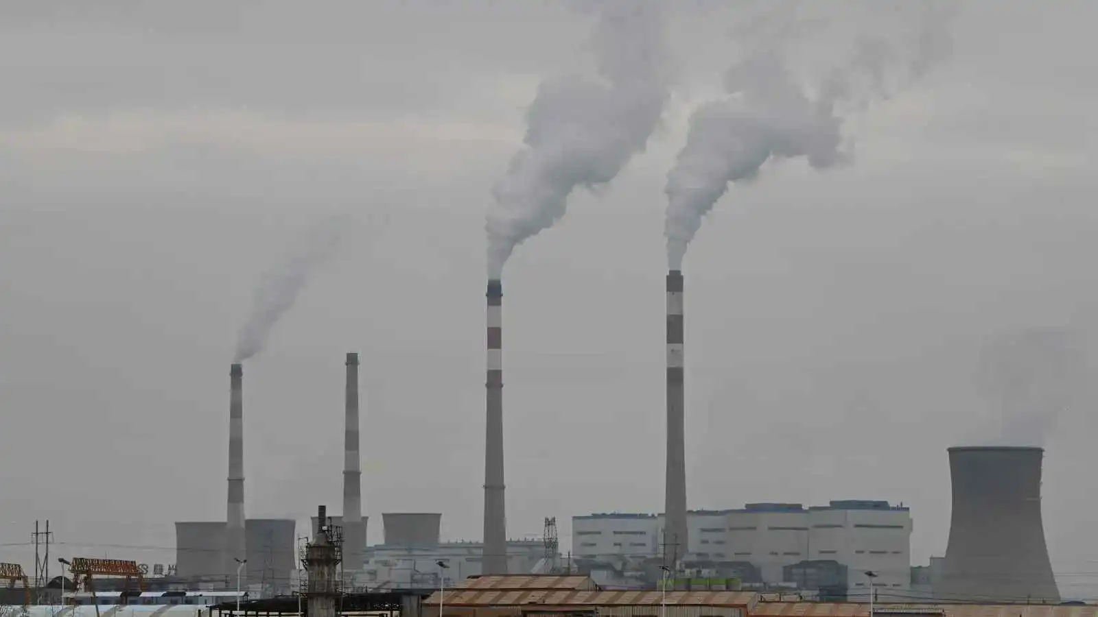 قوة خضراء بظلّ أسود.. كيف تعيد بكين إنتاج انبعاثاتها بمشاريع الفحم الخارجية؟