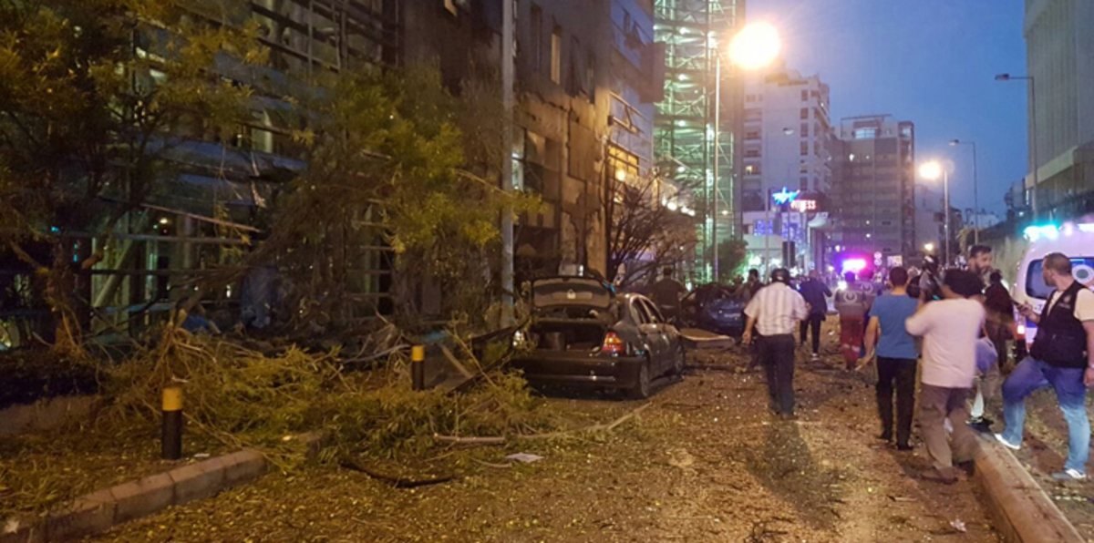 سيارة مفخخة تستهدف مقر "بنك بلوم" وسط بيروت (صور وفيديو)