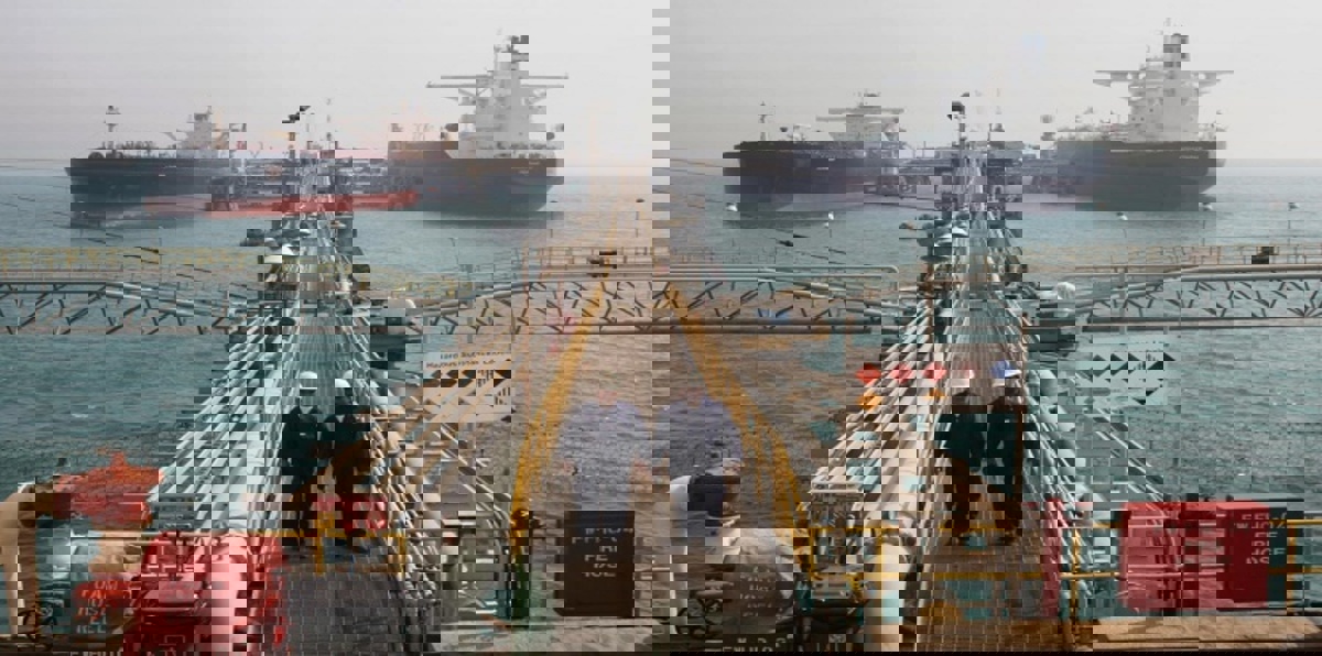 العراق يبدأ تصدير أولى شحنات النفط الخام إلى مصر