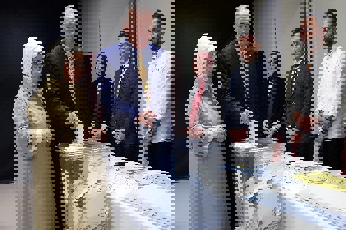 الغارديان: الوضع الاقتصادي تسبب بخسارة أردوغان للانتخابات