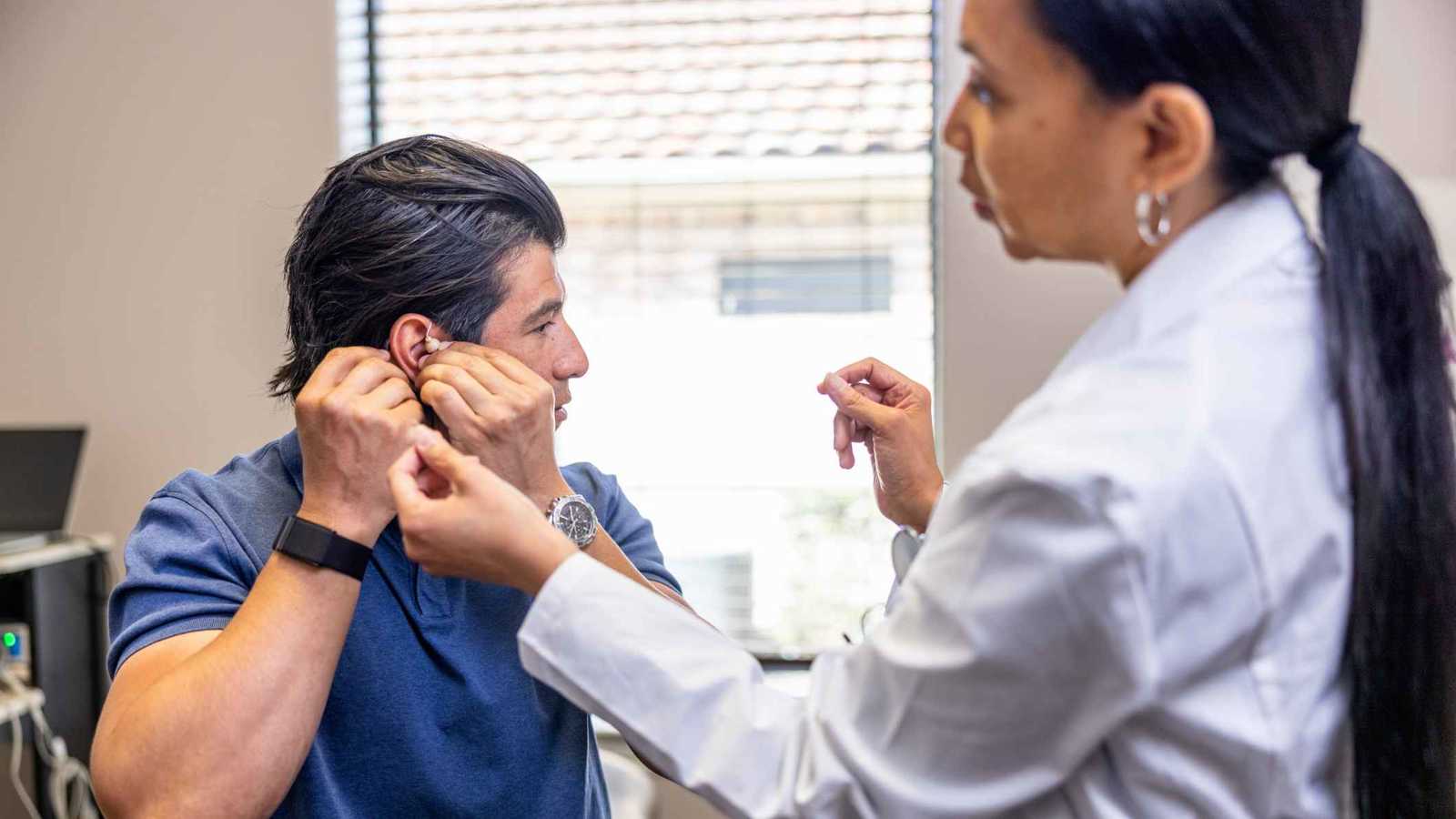 علاج ثوري.. الخلايا الجذعية قد تعيد السمع لفاقديه