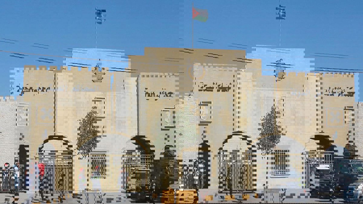 الأردن.. محامي عوض الله يقدم لائحة الطعن بقرار الحكم بقضية "الفتنة"