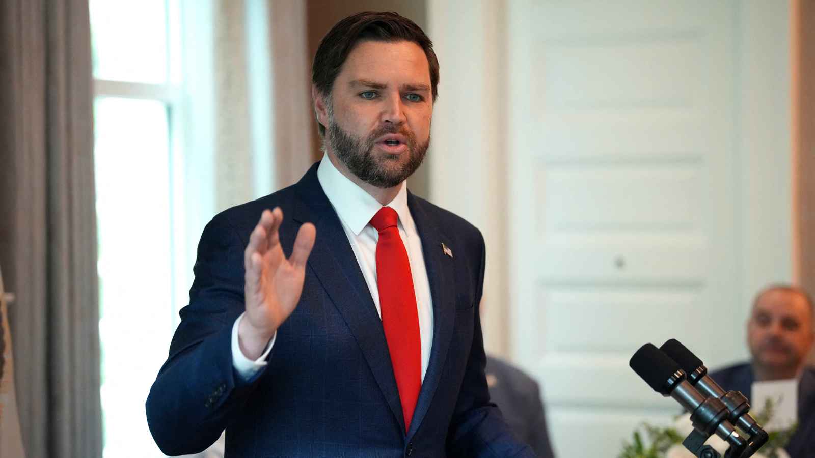 واشنطن تطالب أوروبا بتحمل "العبء الأكبر" من ضمانات الأمن لأوكرانيا