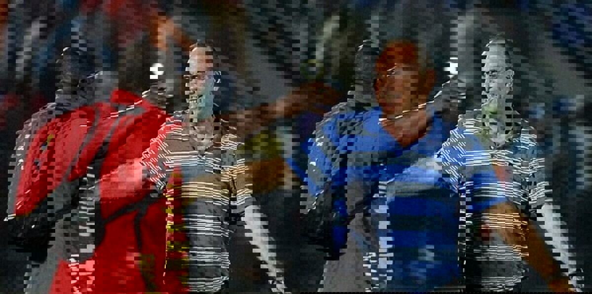 مخاوف الإسرائيلي غرانت توتر أجواء مباراة مصر وغانا