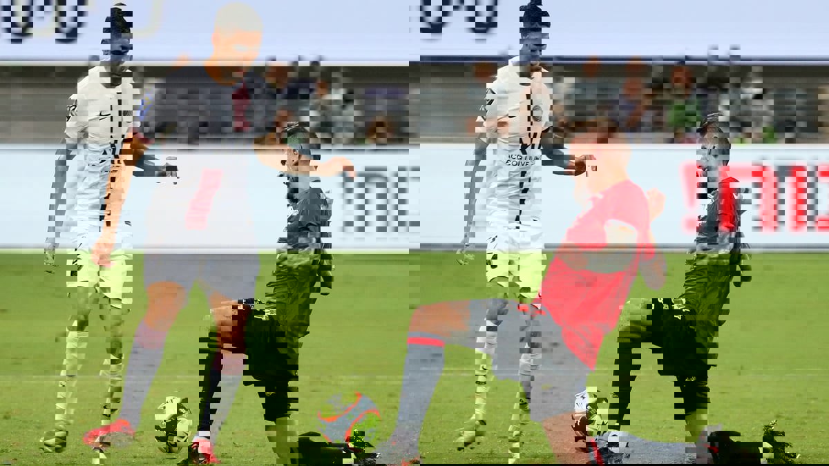 حكيمي يتعرض لصافرات استهجان في السوبر الفرنسي بتل أبيب لمساندته فلسطين