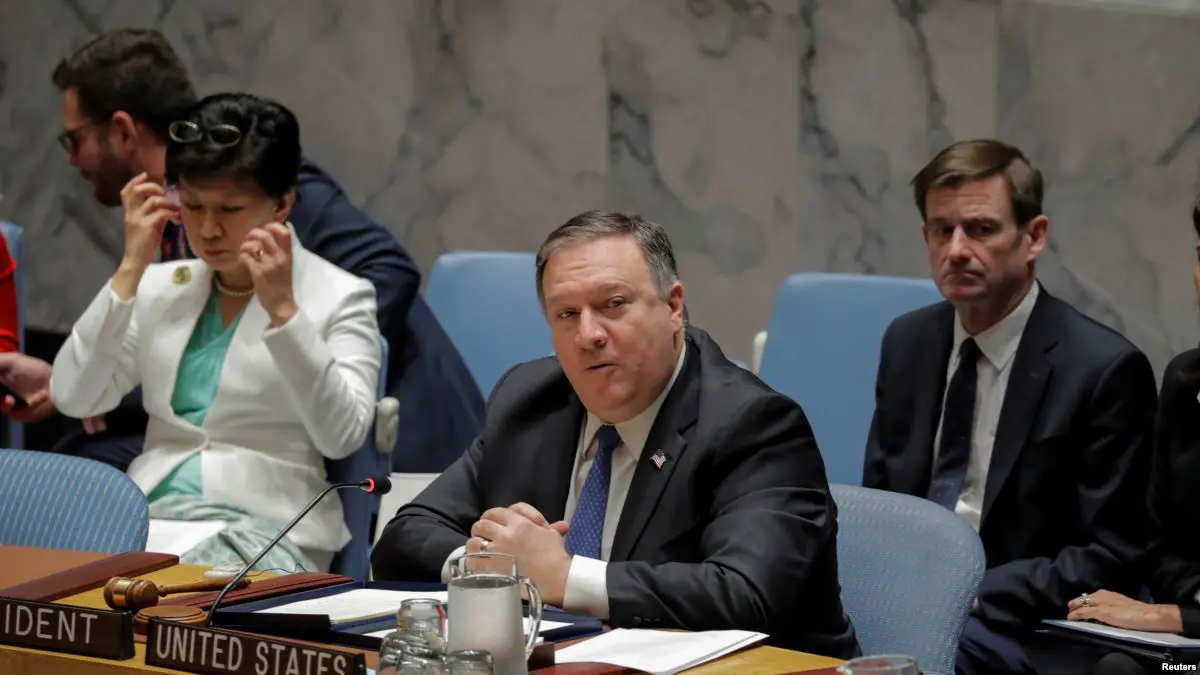 بومبيو يحث كل الدول على وقف تعاملاتها المالية مع نظام مادورو‎