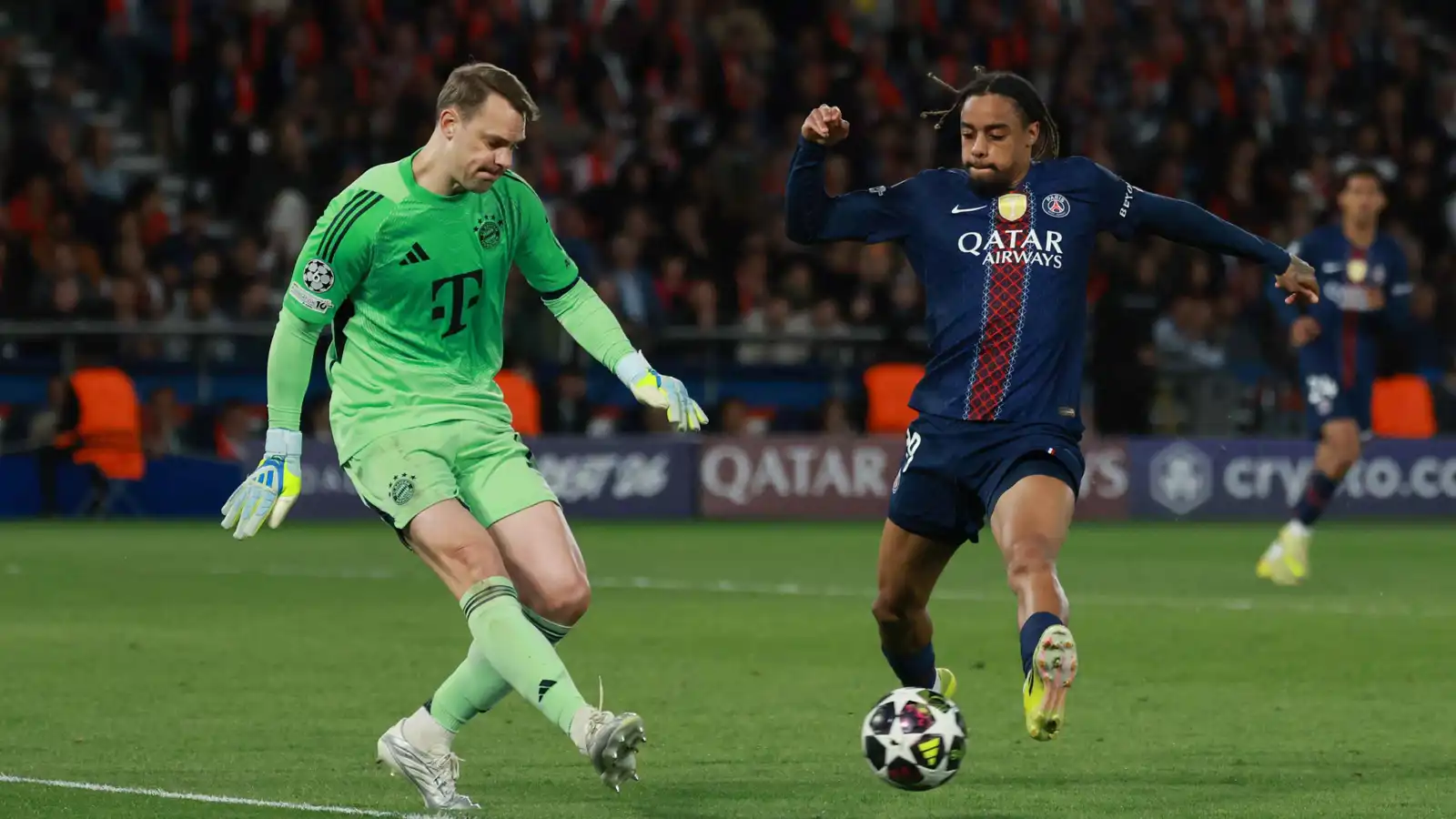 نوير لم يقم بأي إنقاذ.. تقييم كارثي لحارسي بايرن ميونخ وسان جيرمان