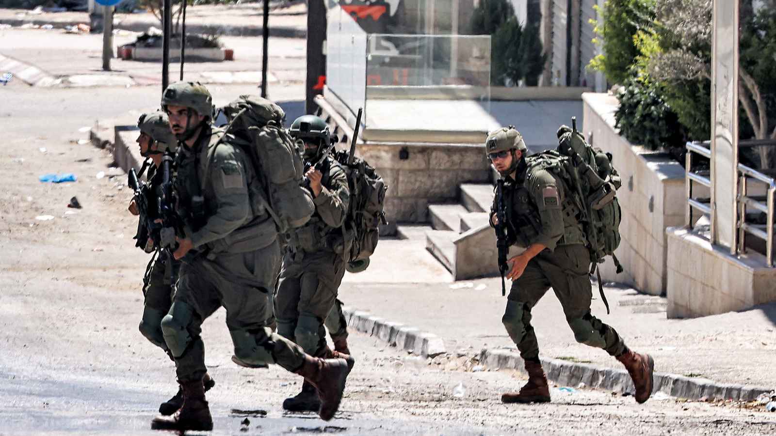 الجيش الإسرائيلي يعلن مقتل جندي تعرّض للدهس في الضفة الغربية