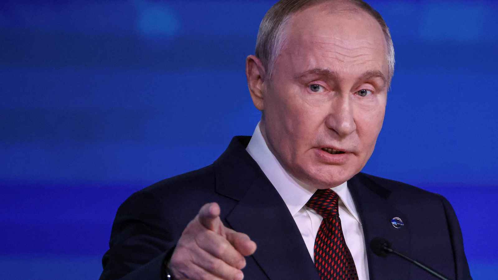 بوتين: السياسة الغربية ستؤدي إلى صراع عالمي
