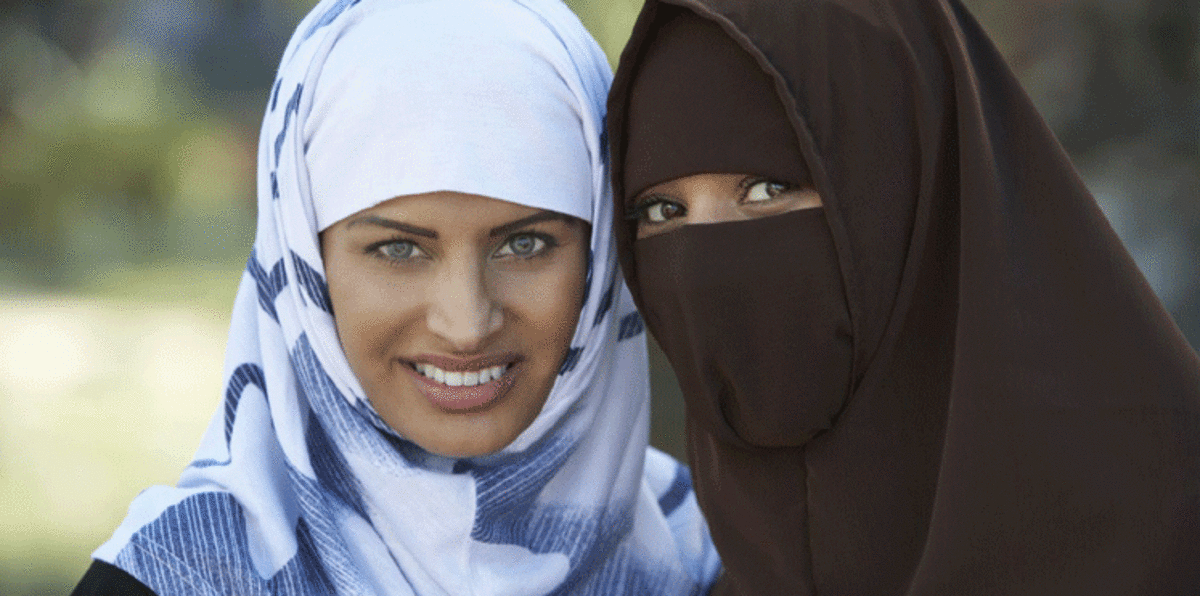 منع البرقع والنقاب في المغرب لمحاربة التشدد مع السماح بـ"الحجاب"