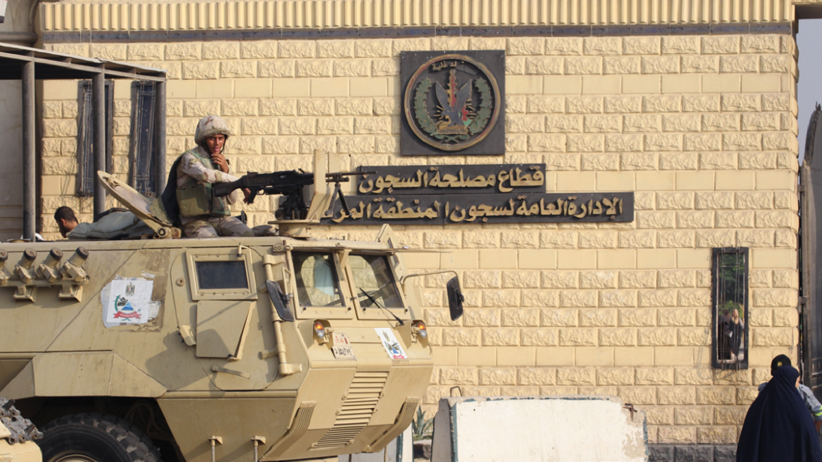 بينهم رجل قتل زوجته وأبناءه.. تنفيذ حكم الإعدام بحق 11 سجينا في مصر