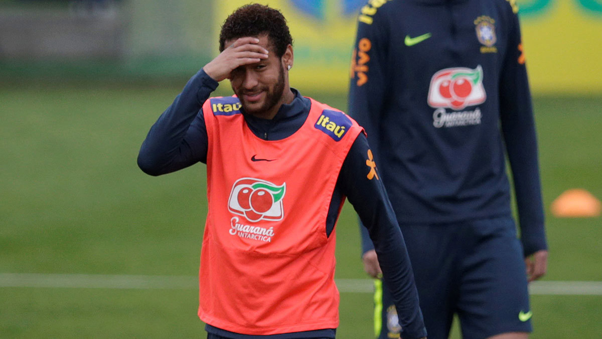 نيمار ينتظر مفاوضات نادي برشلونة مع باريس سان جيرمان.. ورفيق السليساو "كلمة السر"