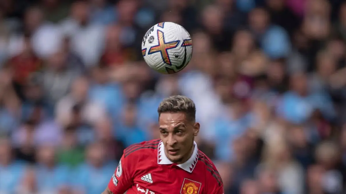 استعراض أنتوني الغريب في مباراة مانشستر يونايتد وشيريف (فيديو)