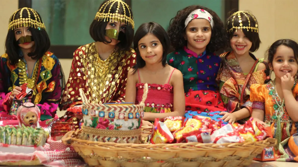 "القرقيعان".. موروث شعبي خليجي مستمر رغم الحداثة والفتاوى المتضاربة