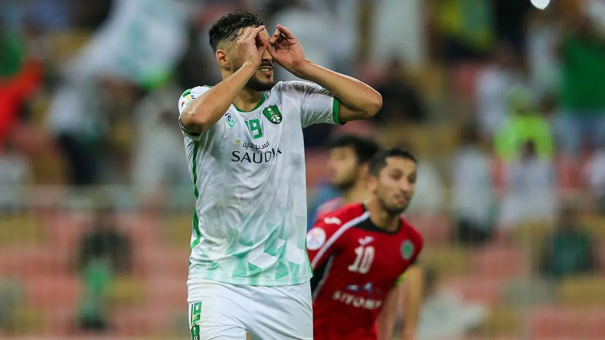 تقرير: يوسف بلايلي يفسخ عقده رسميًا مع الأهلي السعودي