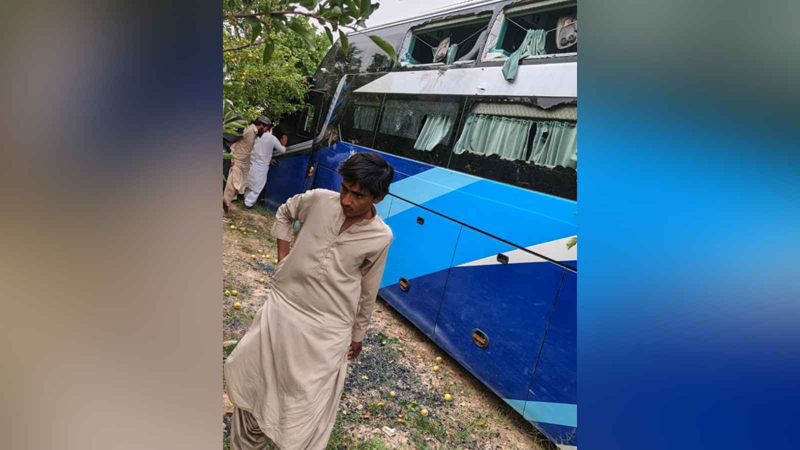 قتلى وإصابات بهجوم مسلح على حافلة ركاب في باكستان