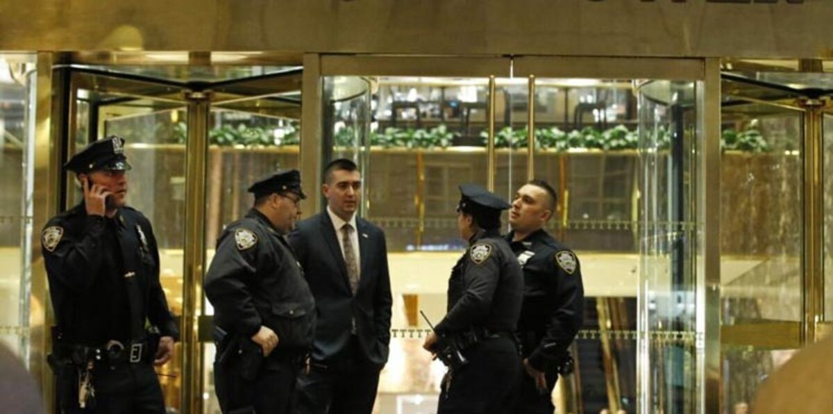 طرد مريب يتسبب بإخلاء ردهة برج ترامب في نيويورك